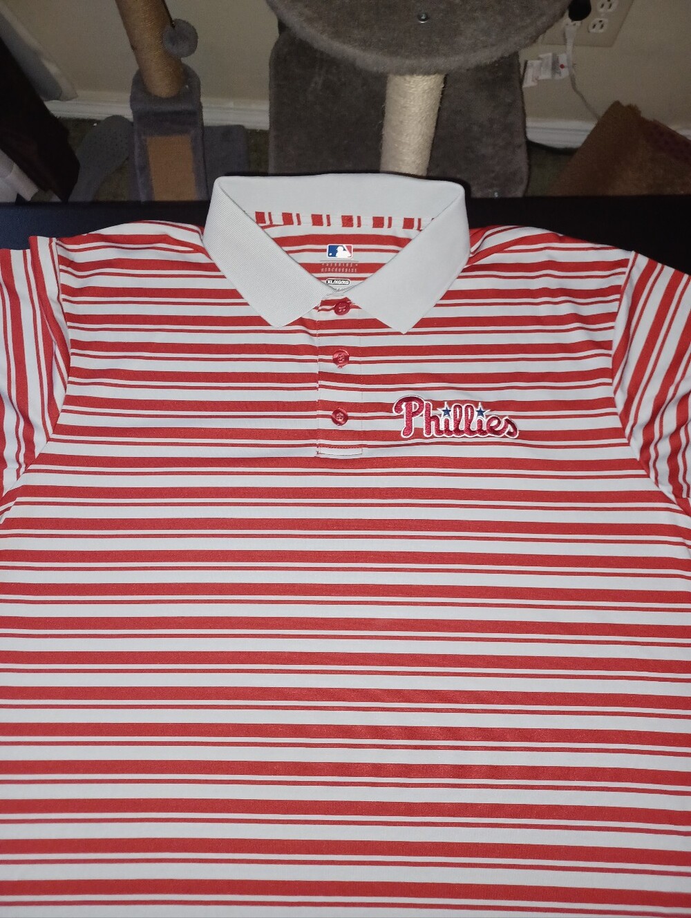 Phillies Polo Golf Shirt Size XL Red And White Extra Large Very Nice Design